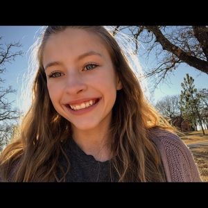 Meet your Posher, Charli